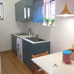 Center * Лісабон